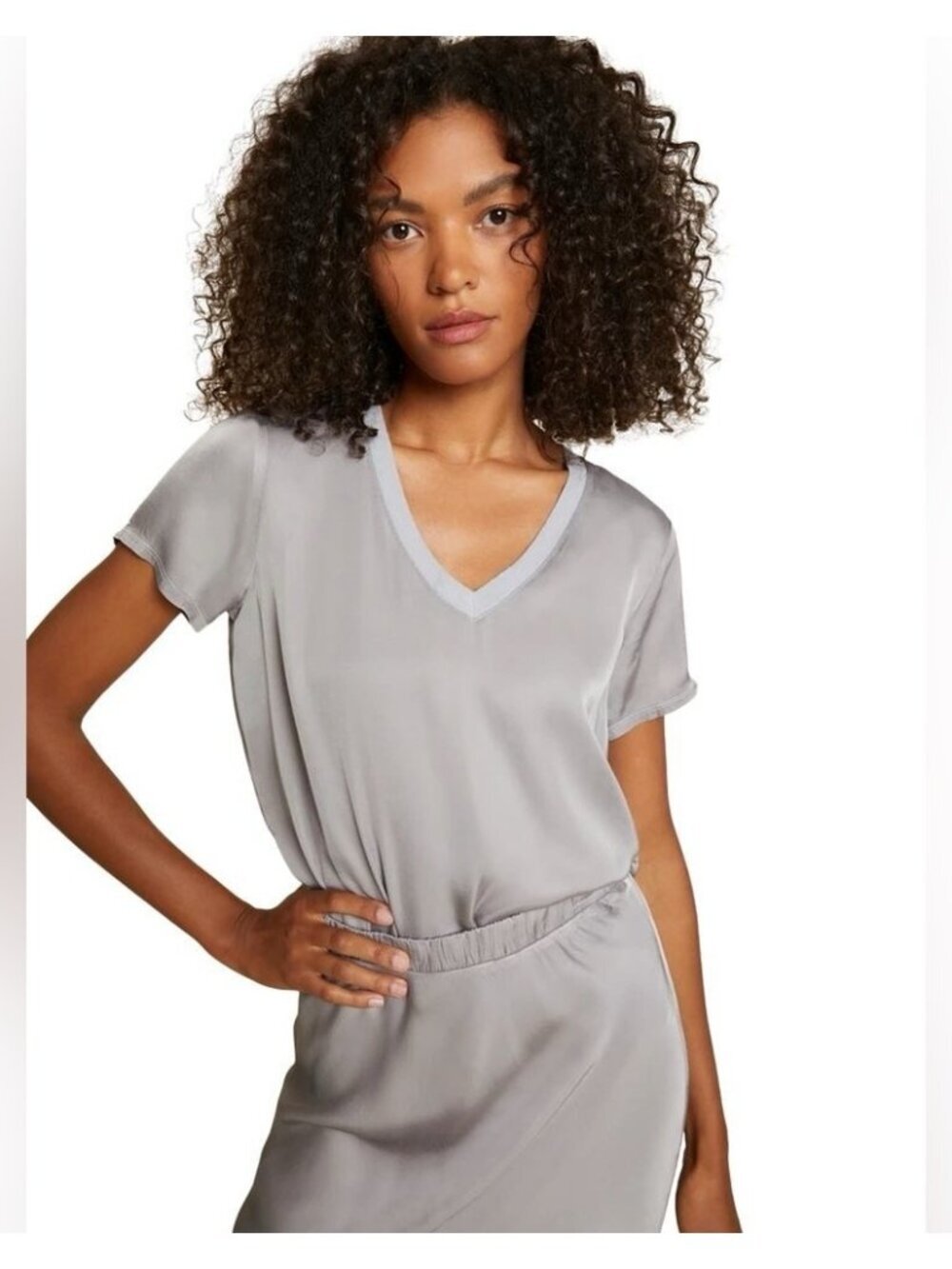 Nation LTD June Sateen V Neck Tee ,Mabel Bias Cut Luxe Sateen Midi Skirt Silver - Picture 2 of 16